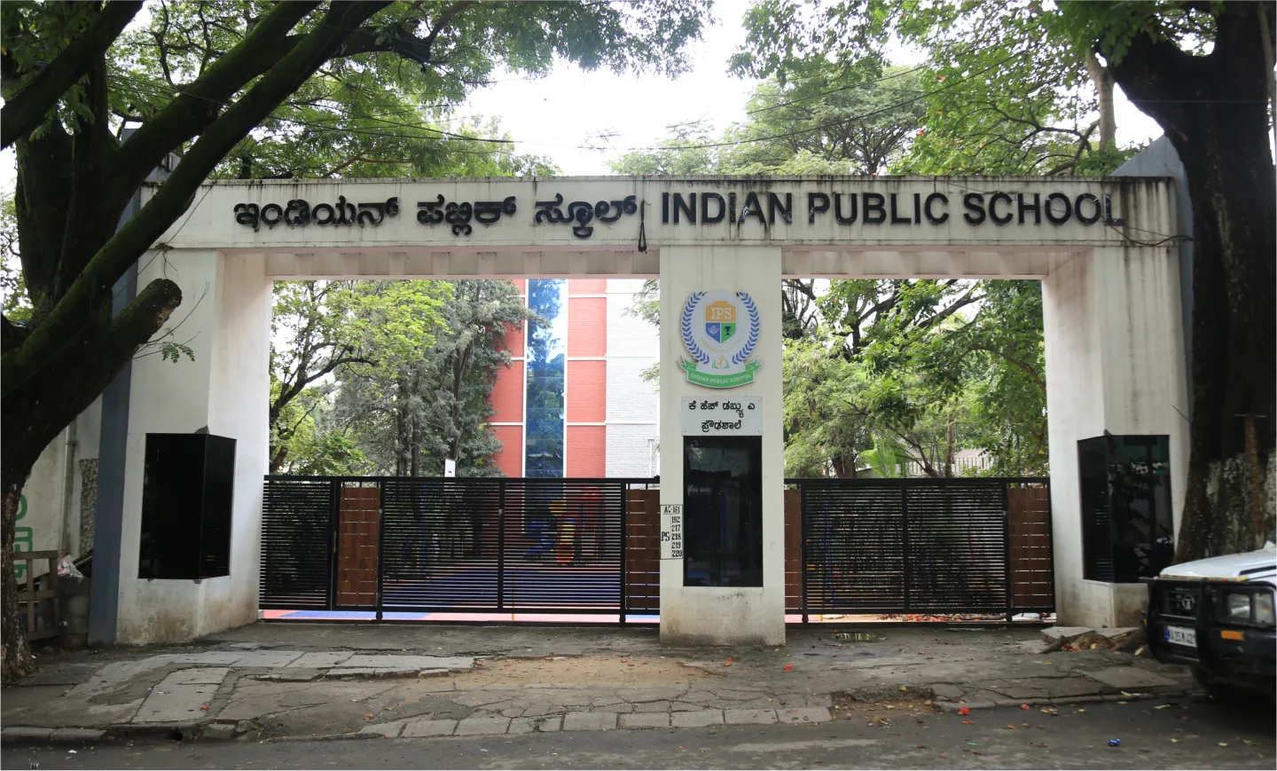 campusBG